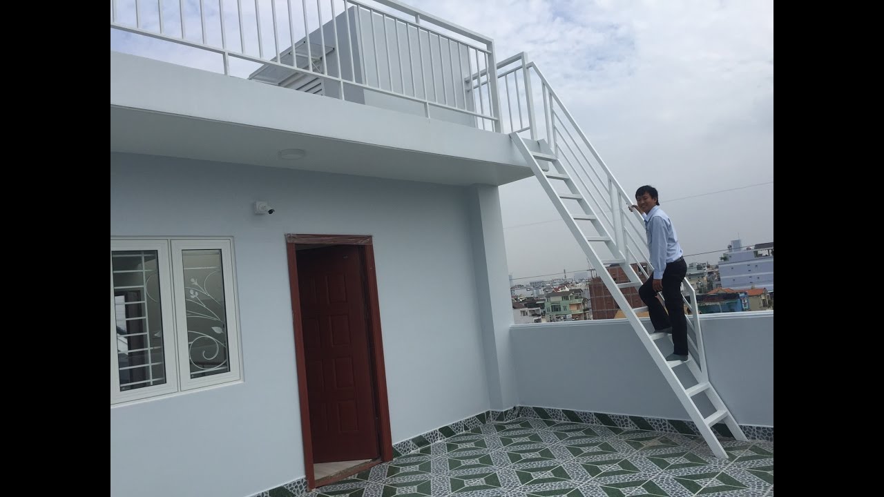 Hàng Rào Sắt Sân Thượng Nào Hợp Với Phong Cách Công Trình Của Bạn?